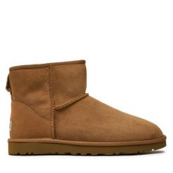 Śniegowce Ugg. Brązowe buty zimowe męskie Ugg, bez zapięcia. Za 849.99 zł.