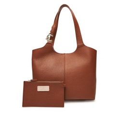 Torebka Coccinelle. Brązowe torebki klasyczne damskie Coccinelle, bez wzorów, bez dodatków. Za 1,299.00 zł.