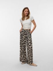 Vero Moda Spodnie w kolorze beżowo-czarnym rozmiar: S. Brązowe spodnie materiałowe damskie Vero Moda, bez wzorów, z materiału, klasyczne. Za 78.66 zł.