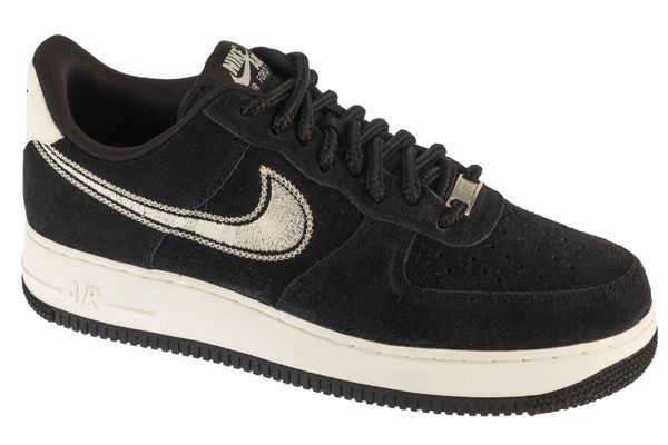 Buty sportowe Sneakersy męskie, Air Force 1 '07 Lv8. Czarne buty sportowe na co dzień męskie Nike, z materiału, bez zapięcia, trekkingowe, nike air force. Za 439.99 zł.