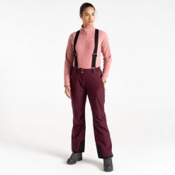 Effused II Damskie spodnie narciarskie. Fioletowe spodnie materiałowe damskie Dare 2b, bez wzorów, sportowe. W wyprzedaży za 363.20 zł.