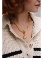 Pierres delicates Pozłacany naszyjnik z masą perłową - dł. 50 cm rozmiar: onesize. Białe naszyjniki damskie Pierres delicates, pozłacane. Za 91.56 zł.