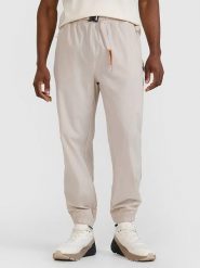 4F Spodnie w kolorze beżowym rozmiar: L. Brązowe spodnie materiałowe męskie 4f, bez wzorów, z materiału. Za 87.99 zł.