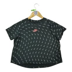 Second life - Damska koszulka z krótkim rękawem - Stan bardzo dobry. Czarne bluzki damskie Nike, bez wzorów, bez ramiączek. Za 42.56 zł.