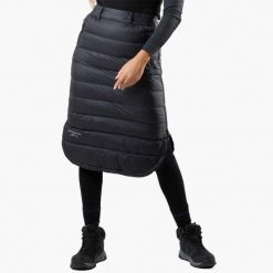 Spódnica puchowa Turystyka Damska Swedemount Östersund Long Down Skirt W. Czarne spódniczki damskie SWEDEMOUNT, bez wzorów, z puchu. W wyprzedaży za 335.00 zł.