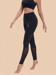 Anaissa Legginsy sportowe "Chiara" w kolorze czarnym rozmiar: L. Czarne legginsy damskie Anaissa, l, bez wzorów. Za 120.95 zł.