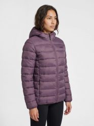 Damska kurtka puchowa Hummel Lightweight. Fioletowe kurtki damskie HUMMEL, s, bez wzorów, z materiału, z kapturem. Za 344.00 zł.
