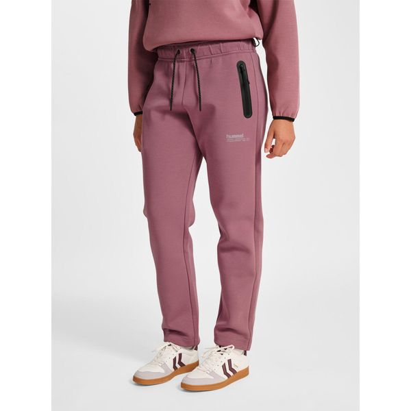 Spodnie damskie Hummel Tech. Fioletowe spodnie dresowe damskie HUMMEL, na fitness i siłownię. Za 303.00 zł.