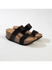 BACKSUN Klapki "Libreville" w kolorze czarnym na koturnie rozmiar: 39. Czarne klapki damskie Backsun, bez wzorów, bez obcasa, na koturnie. Za 130.99 zł.