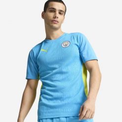 Koszulka piłkarska na trening Manchester City 24/25. T-shirty sportowe męskie Puma, s, z materiału, bez ramiączek, na fitness i siłownię. Za 129.99 zł.