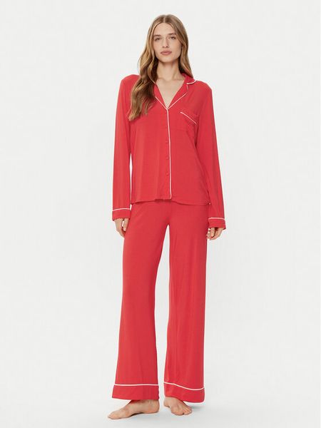 Guess Piżama O4BX07 KCIN2 Czerwony. Czerwone piżamy damskie Guess, m, z aplikacjami, bez ramiączek. Za 239.99 zł.