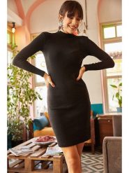 Olalook Sukienka w kolorze czarnym rozmiar: onesize. Czarne sukienki damskie Olalook, bez wzorów, z bawełny, bez kołnierzyka, bez ramiączek, midi. Za 43.78 zł.