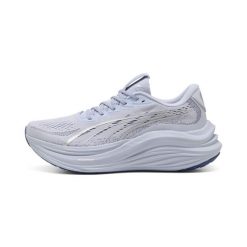 Buty do biegania Puma MagMax NITRO. Niebieskie obuwie do biegania damskie Puma. W wyprzedaży za 683.00 zł.