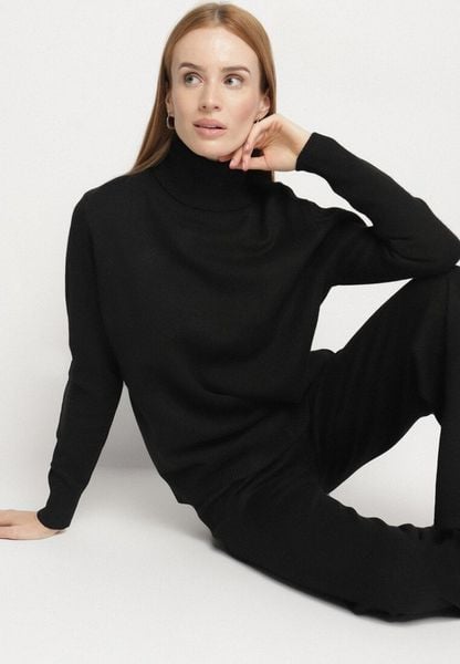 Czarny Dzianinowy Komplet z Wełną i Bawełną Spodnie i Sweter z Golfem Errele. Czarne golfy damskie Born2be, uniwersalny, bez wzorów, z bawełny, bez ramiączek. Za 129.99 zł.