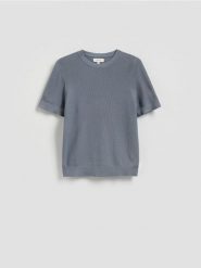 Sweter z krótkim rękawem - jasnoniebieski. Niebieskie swetry męskie Reserved, l, bez wzorów, z bawełny, bez kołnierzyka. Za 159.99 zł.