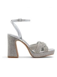 CALL IT SPRING Sandały w kolorze srebrnym na obcasie rozmiar: 37,5. Szare sandały damskie Call It Spring, bez wzorów, bez obcasa, na koturnie. Za 173.99 zł.