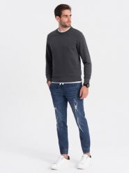 Spodnie męskie JOGGERY jeansowe z przetarciami - niebieskie V3 OM-PADJ-0150 - XL. Niebieskie spodnie materiałowe męskie Ombre Clothing, bez wzorów, z bawełny. W wyprzedaży za 69.99 zł.