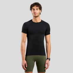 Koszulka BL TOP crew neck s/s PERFORMANCE X-LIGHT. Czarne bielizna termoaktywna męska Odlo, s, z materiału, bez ramiączek, do biegania. Za 209.99 zł.