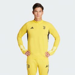 Bluza do piłki nożnej męska Adidas Juventus Tiro 23 Training Top. Brązowe bluzy z kapturem męskie Adidas, m, z materiału. Za 296.50 zł.