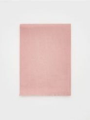 Gładki szal - brudny róż. Czerwone szaliki i kominy damskie Reserved, bez wzorów. W wyprzedaży za 29.99 zł.