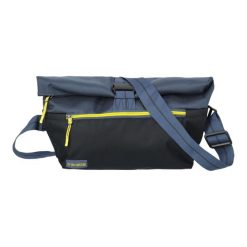 Torba na ramię travelite Color Craze. Niebieskie torby męskie na ramię Travelite, bez wzorów, z materiału, bez dodatków. Za 158.50 zł.
