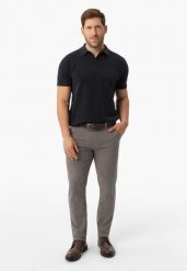 Bawełniane spodnie R-OLAF. Brązowe spodnie materiałowe męskie Volcano, bez wzorów, z bawełny, klasyczne. Za 179.99 zł.