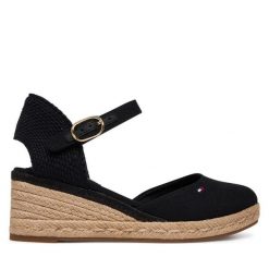 Espadryle Tommy Hilfiger. Czarne espadryle damskie Tommy Hilfiger, bez wzorów, bez obcasa. Za 409.99 zł.
