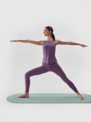 4F Top do jogi szybkoschnący damski - fioletowy XS. Fioletowe topy damskie 4f, xs, bez wzorów, z dzianiny, bez ramiączek. W wyprzedaży za 59.99 zł.