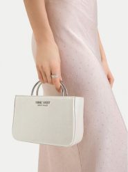 Nine West Torebka CEO-Astor Vibe-KY323-1 Écru. Białe torebki klasyczne damskie Nine West, bez wzorów, z materiału, bez dodatków. Za 199.99 zł.