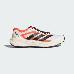 Buty TERREX AGRAVIC LITE. Białe obuwie do biegania damskie Adidas. Za 439.00 zł.