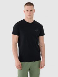 4F T-shirt regular z nadrukiem męski - czarny XL. Czarne t-shirty męskie 4f, m, bez wzorów, z bawełny, bez kołnierzyka. W wyprzedaży za 49.99 zł.
