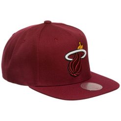 Mitchell & Ness czapka z daszkiem NBA Miami Heat Top Spot Snapback Hwc Heat. Czerwone czapki męskie Mitchell & Ness, bez wzorów, sportowe. Za 149.00 zł.