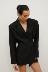 Klasyczna marynarka w kolorze BLACK- GRACE-M/L. Czarne marynarki i żakiety damskie Marsala, l, bez wzorów, z poliesteru, eleganckie. Za 469.90 zł.