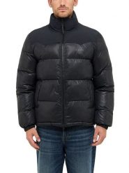 Mustang Kurtka pikowana w kolorze czarnym rozmiar: 3XL. Czarne kurtki męskie Mustang, xl, bez wzorów, bez kaptura. Za 287.84 zł.