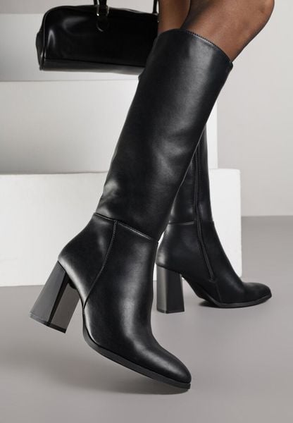 Czarne Skórzane Kozaki VICES do Kolana na Słupku z Metaliczną Wstawką Zenalia. Czarne kozaki damskie Born2be, z jeansu, bez obcasa, na obcasie. Za 209.99 zł.