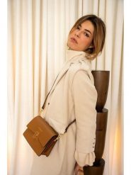 Christian Laurier Skórzana torebka "Miniemma" w kolorze karmelowym - 21 x 16 x 8 cm rozmiar: onesize. Brązowe torebki klasyczne damskie Christian Laurier, bez wzorów, z materiału, bez dodatków. Za 382.95 zł.