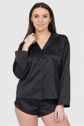 JUICY COUTURE Czarna satynowa koszula piżamowa w logo. Czarne piżamy damskie Juicy Couture, s, bez wzorów, z satyny, bez ramiączek. W wyprzedaży za 199.99 zł.