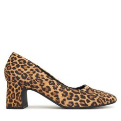 Czółenka Clarks. Brązowe czółenka damskie Clarks, bez wzorów, bez obcasa. Za 329.99 zł.