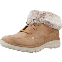 SKECHERS GOING CHILI STANDARDS Brązowy. Brązowe obuwie trekkingowe damskie Skechers. Za 425.52 zł.