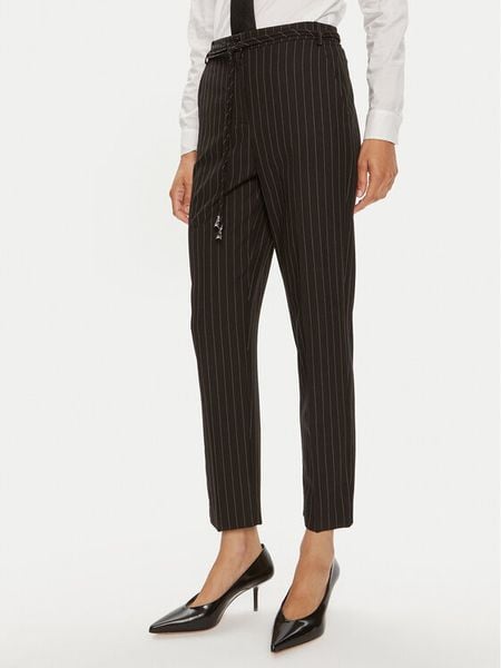 Patrizia Pepe Spodnie materiałowe 8P0614/A457-F1OO Czarny Regular Fit. Czarne spodnie materiałowe damskie Patrizia Pepe, bez wzorów, z materiału. Za 589.99 zł.