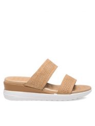Clara Barson Klapki WYL05010-12 Beżowy. Brązowe klapki damskie Clara Barson, bez wzorów, z syntetyku, bez obcasa. Za 44.99 zł.