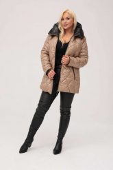 Beżowa kurtka Roda pikowana we wzór rombów XXL OVERSIZE JESIEŃ ZIMA. Brązowe kurtki damskie Moda Size Plus Iwanek, na jesień, l, bez wzorów, bez kaptura. Za 449.90 zł.