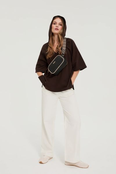 Torebka crossbody czarna. Czarne torebki klasyczne damskie MOODO, bez wzorów, bez dodatków. Za 89.99 zł.