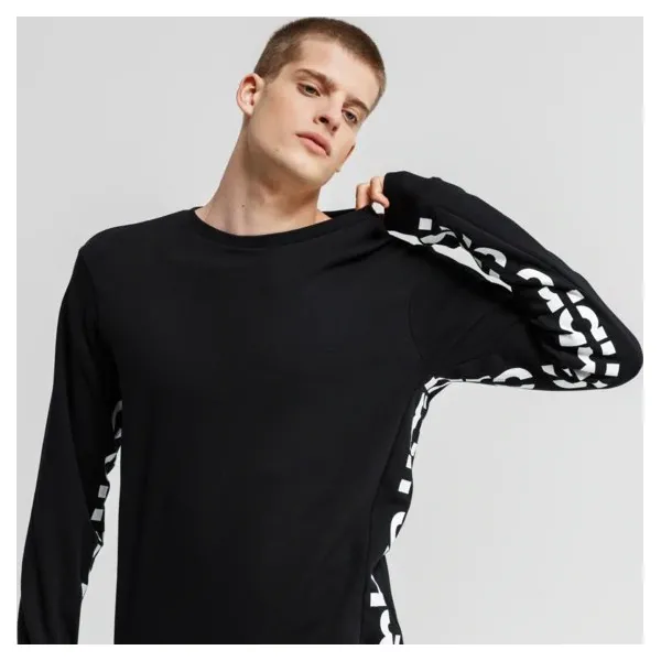 Umbro Bluza Allan , czarny, rozmiar M. Czarne bluzy bez kaptura męskie Umbro, m, z bawełny. W wyprzedaży za 79.99 zł.