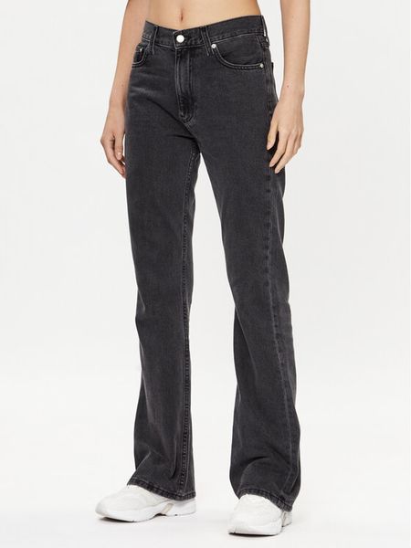 Calvin Klein Jeans Jeansy J20J221234 Czarny Straight Leg. Czarne jeansy damskie Calvin Klein Jeans. Za 409.99 zł.