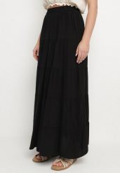 Czarna Bawełniana Spódnica z Falbanami Nevione. Czarne spódniczki damskie Born2be, l, bez wzorów, z bawełny, eleganckie, maxi. Za 59.99 zł.