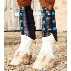 Buty tylne dla koni Premier Equine Super Lite Carbon Tech. Czarne buty sportowe na co dzień damskie PREMIER, bez wzorów, z elastanu, do jazdy konnej. Za 378.00 zł.