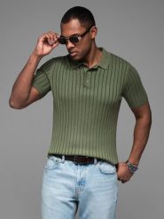 Męska koszulka polo z wiskozą SLIM FIT w pionowy prążek – oliwkowa V4 OM-POSS-0143 - XXL. Zielone koszulki polo męskie Ombre Clothing, m, bez wzorów, z dzianiny, bez ramiączek. W wyprzedaży za 99.99 zł.