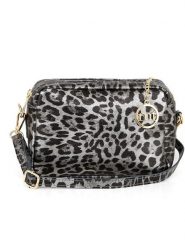 Mia Tomazzi Skórzana torebka "Caltanissetta" w kolorze szaro-czarnym - 22 x 15 x 10 cm rozmiar: onesize. Czarne torebki klasyczne damskie Mia Tomazzi, bez wzorów, z materiału, bez dodatków. Za 173.99 zł.