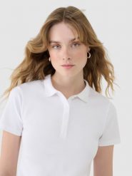 4F Koszulka polo slim damska - biała XS. Białe bluzki damskie 4f, xs, bez wzorów, z bawełny, klasyczne, bez kołnierzyka, bez ramiączek. Za 89.99 zł.